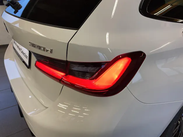 BMW 320d xDrive SAG Touring