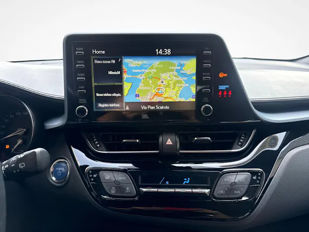 Toyota C-HR 2.0 VVTi HSD Trend