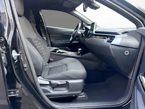 https://vehicle.imgix.net/4439656/d9a6dc0c-b350-4e0e-924a-1d45bc984709.jpg