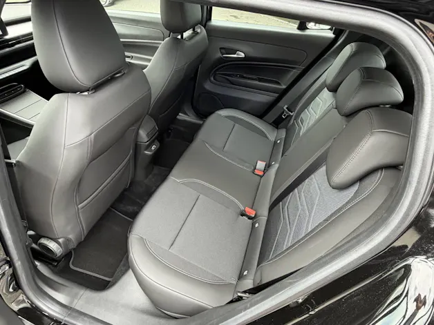 JEEP Avenger Altitude Plus