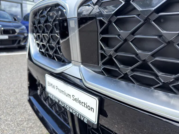 BMW X2 20d xDrive paddles