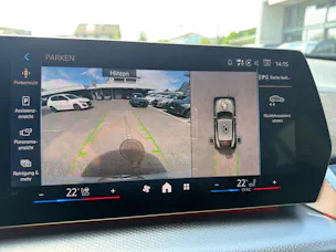 BMW X2 20d xDrive paddles