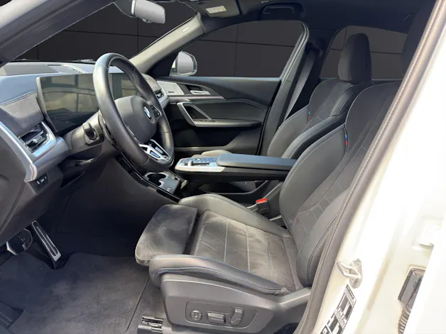 BMW X2 20d xDrive paddles