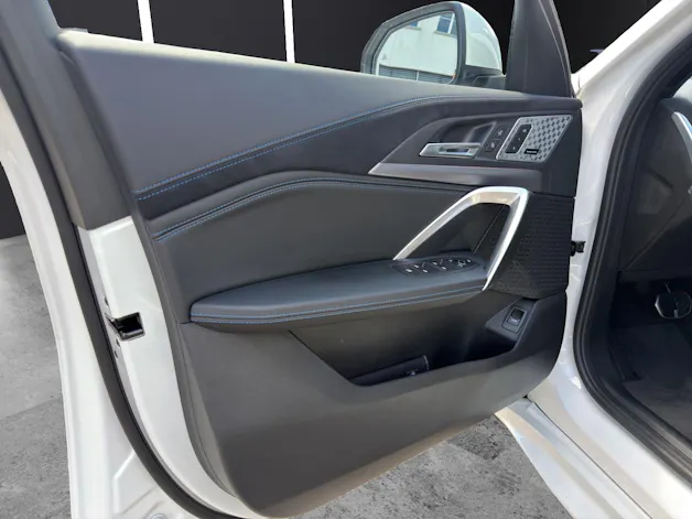 BMW X2 20d xDrive paddles