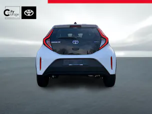 Toyota Aygo X 1.5 VVT-i HSD Comfort