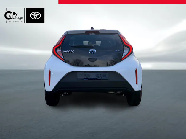 Toyota Aygo X 1.5 VVT-i HSD Comfort