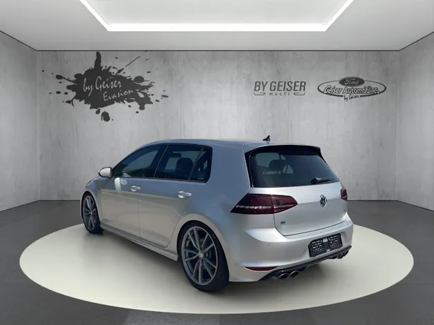 VW Golf VII 2.0 TSI R 4motion