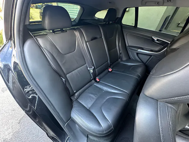 VOLVO V60 T6 AWD Summum Heico Geartronic
