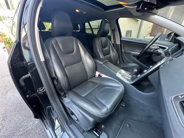 VOLVO V60 T6 AWD Summum Heico Geartronic