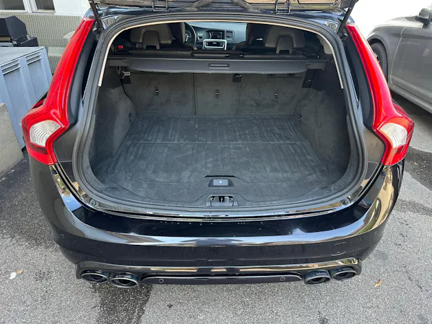 VOLVO V60 T6 AWD Summum Heico Geartronic