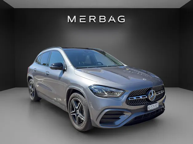 MERCEDES-BENZ GLA 220d 4Matic 8G-DCT