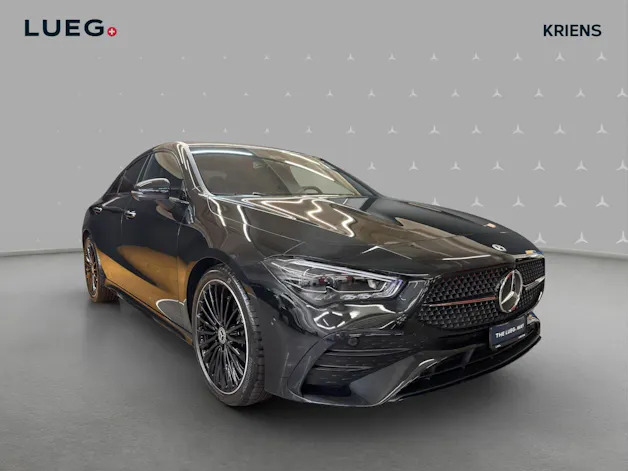 MERCEDES-BENZ CLA 200 - AMG / DISTRONIC / 360 Grad Kamera / Night-Paket