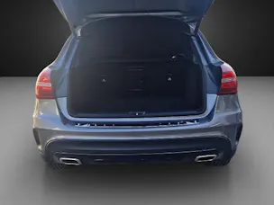 MERCEDES-BENZ GLA 250 AMG Line 4Matic