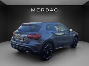 MERCEDES-BENZ GLA 250 AMG Line 4Matic