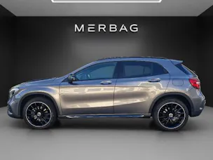 MERCEDES-BENZ GLA 250 AMG Line 4Matic