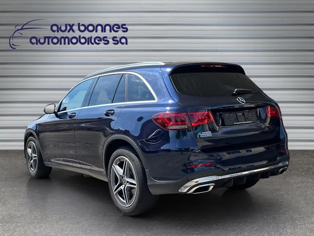 MERCEDES-BENZ GLC 300 AMG Line 4Matic 9G-Tronic