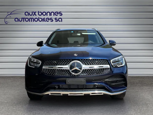 MERCEDES-BENZ GLC 300 AMG Line 4Matic 9G-Tronic