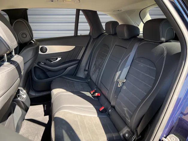MERCEDES-BENZ GLC 300 AMG Line 4Matic 9G-Tronic