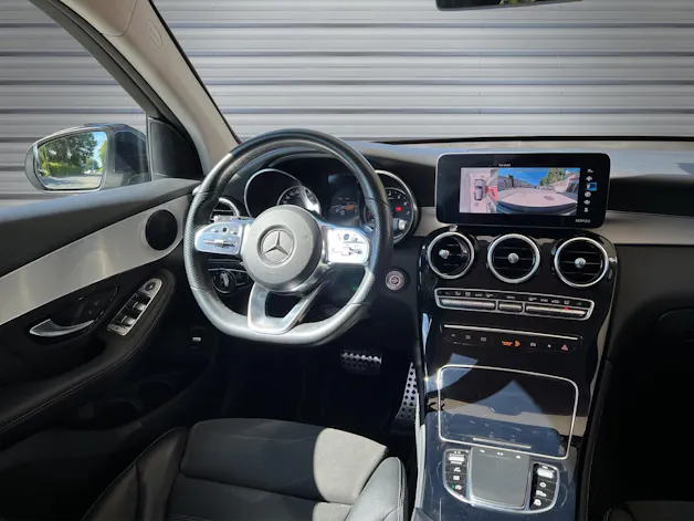 MERCEDES-BENZ GLC 300 AMG Line 4Matic 9G-Tronic