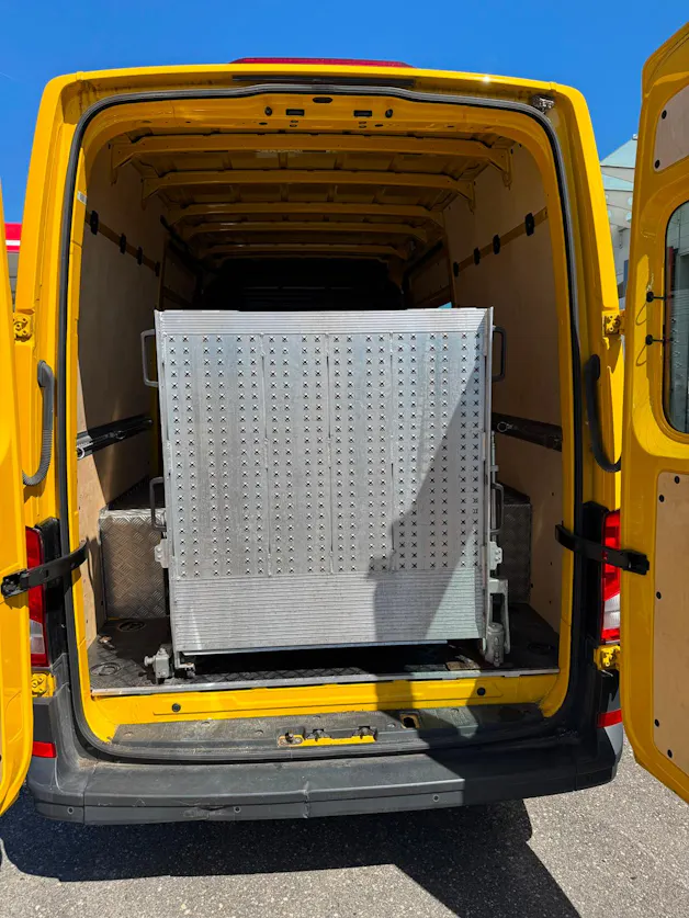 VW Crafter 35 2.0 TDI L3 4Motion Motorrad-Transporter