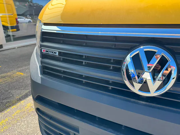 VW Crafter 35 2.0 TDI L3 4Motion Motorrad-Transporter