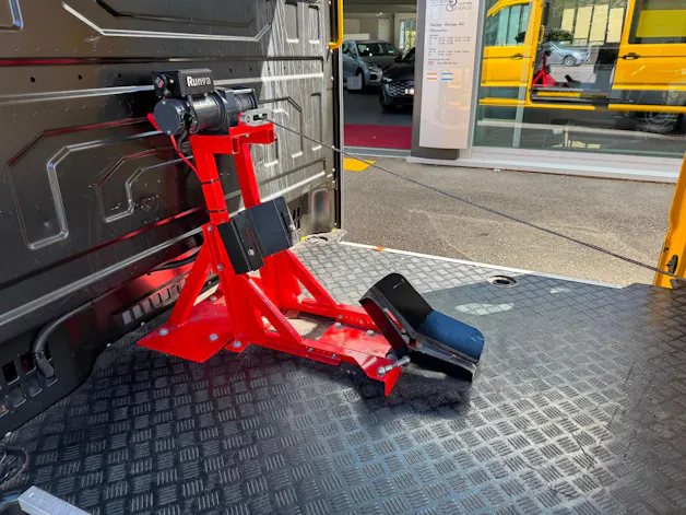 VW Crafter 35 2.0 TDI L3 4Motion Motorrad-Transporter