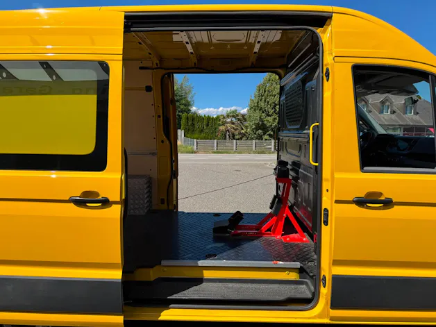 VW Crafter 35 2.0 TDI L3 4Motion Motorrad-Transporter