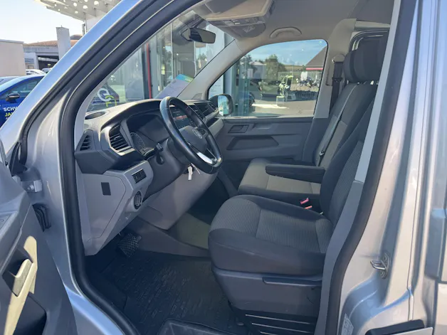 VW T6.1 Kombi 2.0 TDI 4Motion DSG mit 9-Sitzplätze