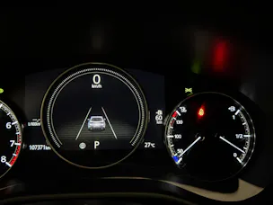 MAZDA 3 Hatchback SKYACTIV-X M Hybrid 180 Ambition Plus AWD | AHK |