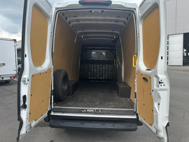 IVECO 35 S 16 A8 V Automatik