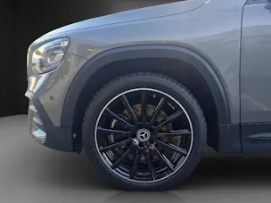 MERCEDES-BENZ GLB 220 d AMG Line 4 MAT.