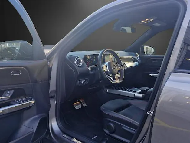 MERCEDES-BENZ GLB 220 d AMG Line 4 MAT.