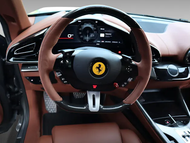 FERRARI Purosangue 6.5 V12