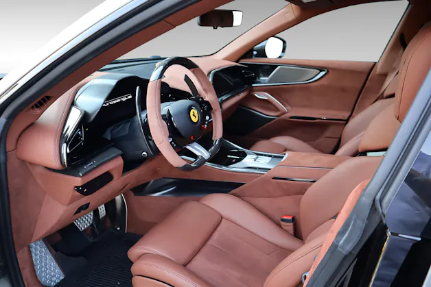 FERRARI Purosangue 6.5 V12