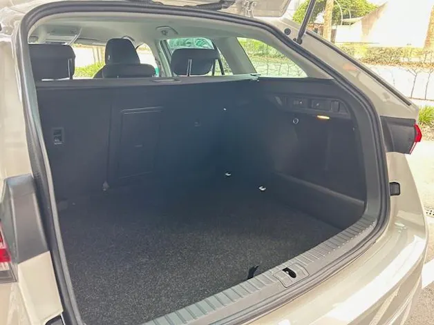 SKODA Octavia Combi 2.0 TDI DSG Selection