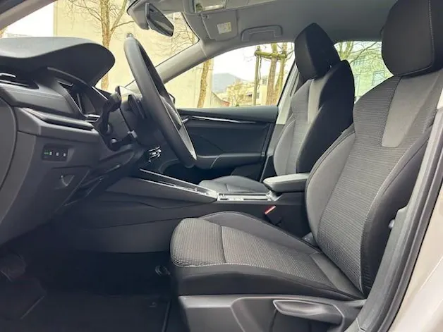 SKODA Octavia Combi 2.0 TDI DSG Selection