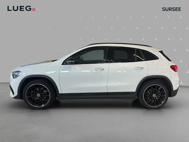 MERCEDES-BENZ GLA 250e AMG Line 8G-DCT