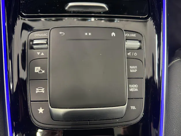 MERCEDES-BENZ GLA 250e AMG Line 8G-DCT