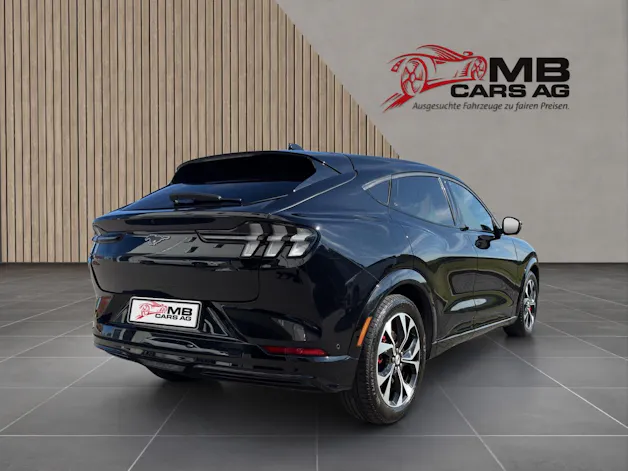 FORD Mustang MACH-E Premium AWD 88 kWh