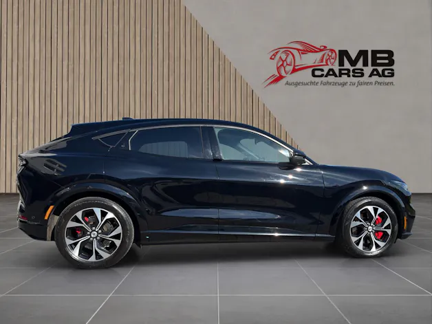 FORD Mustang MACH-E Premium AWD 88 kWh