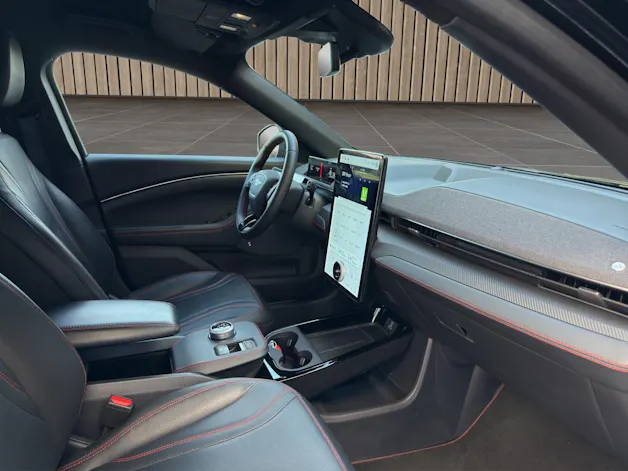 FORD Mustang MACH-E Premium AWD 88 kWh