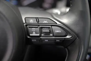 MAZDA 2 Hybrid Exclusive-line