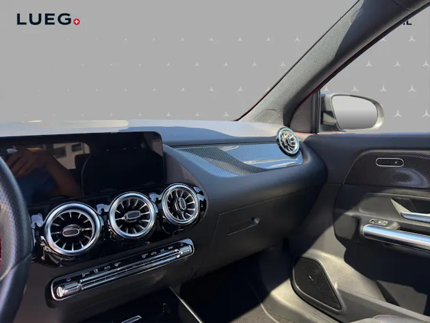 MERCEDES-BENZ GLA 250 4Matic AMG Line 8G-DCT