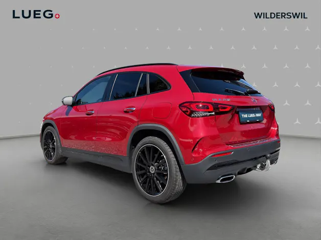 MERCEDES-BENZ GLA 250 4Matic AMG Line 8G-DCT