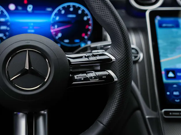 MERCEDES-BENZ GLC Coupé 200 AMG Line 4Matic 9G-Tronic *21" Felgen*Digital Light*Lenkradheizung*