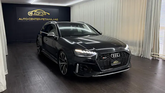 AUDI RS4 Avant quattro tiptronic