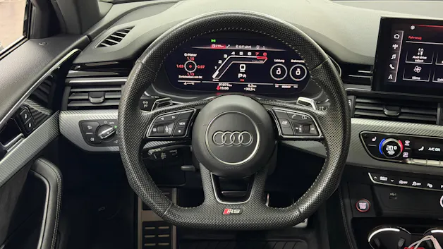 AUDI RS4 Avant quattro tiptronic