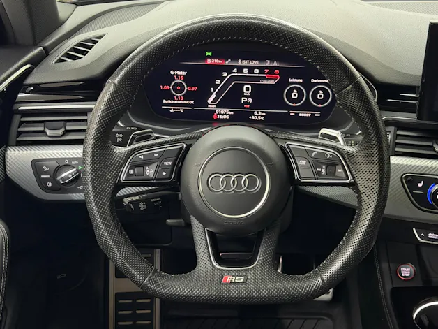 AUDI RS4 Avant quattro tiptronic