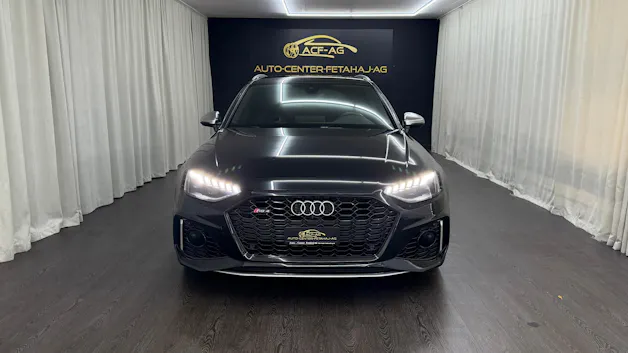 AUDI RS4 Avant quattro tiptronic