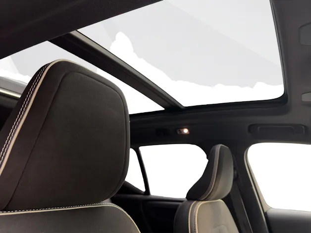 VOLVO XC40 2.0 B5 MH R-Design AWD